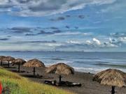 CASA CON ALBERCA EN LOMAS DEL MAR,700 METROS DE PLAYA