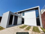 CASA CON ALBERCA EN MORELOS