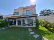 CASA CON ALBERCA EN MORELOS EN FRACCIONAMIENTO