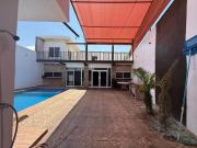 CASA CON ALBERCA EN VENTA COLONIA MARIA MERCADO DE LOPEZ...