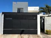 Casa con Alberca en Venta en Fraccionamiento Las Am?ricas