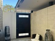 CASA CON ALBERCA EN VENTA EN JARDINES DEL CAMPESTRE LEÓN GTO