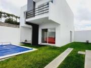 Casa con Alberca en Venta en Morelos