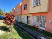 Casa con alberca en venta en Punta Verde libre de gravamen