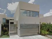 CASA CON ALBERCA EN VENTA, MUY ECONOMICA YA ADJUDICADA...