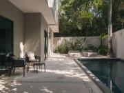 Casa con alberca privada 6 recamaras, en venta, Aldea...