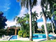 Casa Con Alberca y Cancha de Tenis en Tec Milenio