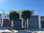 CASA CON ALBERCA Y JACUZZI EN VENTA EN COLONIA AURORA