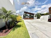 Casa con alberca y jardin en Burgos, Zona Animas de...