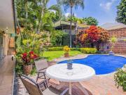 CASA CON ALBERCA Y JARDÍN PROPIO EN CLUB DE GOLF CUERNAVACA