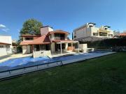 Casa con alberca y vista al campo de golf en el cristo...