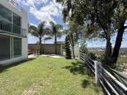 Casa con Amplio Jard?n en Venta en la Calera