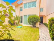 CASA CON AMPLIO JARDÍN 4 RECÁMARAS