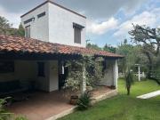 Casa con Amplio Jardín, Fracc. IMURI, Col. Lomas de...