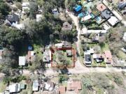 Casa con amplio lote de 850 m2!