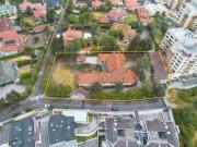 Casa con amplio terreno en Urbanización Campo Alegre