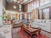 Casa con amplio terreno y buena conectividad