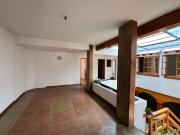 Casa con amplio uso de suelo en Santa Rosa Xochiac –...
