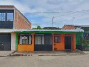 Casa con Aparta estudio en Venta, Barrio Santa Rosa Neiva