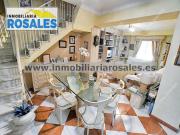 CASA CON BUEN PATIO Y TERRAZA, PERFECTO ESTADO