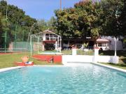 CASA CON CANCHA DE TENIS EN VENTA TEQUES