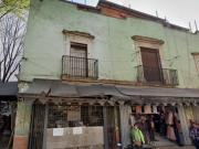 CASA CON CON BODEGA Y LOCALES COMERCIALES