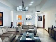 CASA CON CUARTO DE SERVICIO EN BOSQUES DEL VALLE, EN...