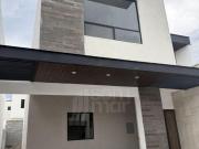 Casa con cuatro habitaciones en Hacienda el Milagro