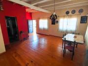 Casa con Departamento en BURZACO. GRAN OPORTUNIDAD