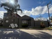 Casa con Departamento en venta en Ezpeleta Este