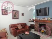 Casa con departamento independiente a la venta en Fracc....