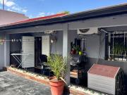 Casa con Departamento o Quincho!