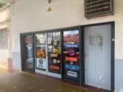 CASA CON DEPARTAMENTO Y LOCAL COMERCIAL. CAPITAL