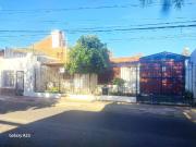 CASA CON DEPARTAMENTO.ZONA TEATRO DEL BICENTENARIO