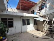 CASA CON DEPARTAMENTOS