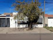 CASA CON DEPARTAMENTOS BARRIO SAN ROQUE