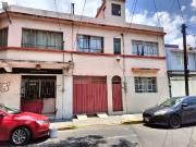 Casa con departamentos y locales en venta en Iztapalapa,...