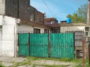 Casa con depto a reciclar