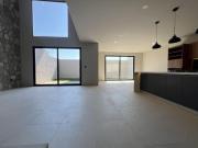 Casa con doble altura en Área Social y Rooftop en Lomas...