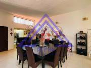 Casa con doble altura, terrazas y departamento... Casa con doble altura, terrazas y departamento...