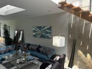 Casa con doble seguridad y vista al Campo de Golf Bosque...