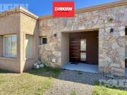 Casa con dos dormitorios y piscina en venta Merlo San Luis