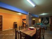 Casa con dos locales en Arroyo Seco