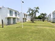 Casa con elberca en venta en La Marqueza, Acapulco,... Casa con elberca en venta en La Marqueza, Acapulco,...