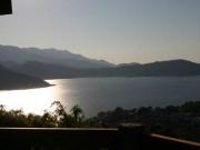 Casa con espectacular vista al lago