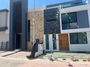 Casa con Espectaculares Vistas Desde Su Roof Garden en...