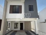 Casa con estilo y ubicación privilegiada en Privanzas...