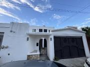 CASA CON ESTUDIOS Y OFICINAS EN VENTA, IDEAL PARA...