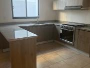 Casa con excelente ubicacion, buena seguridad, lugar muy...