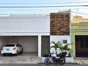 Casa con Frente Avenida en Francisco de Montejo, Mérida